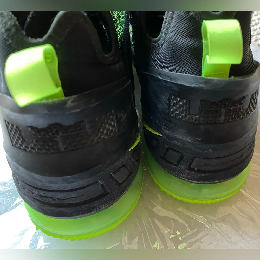 Nike LeBron 18 XVIII sneakers Black Electric Green Men's US 9.5